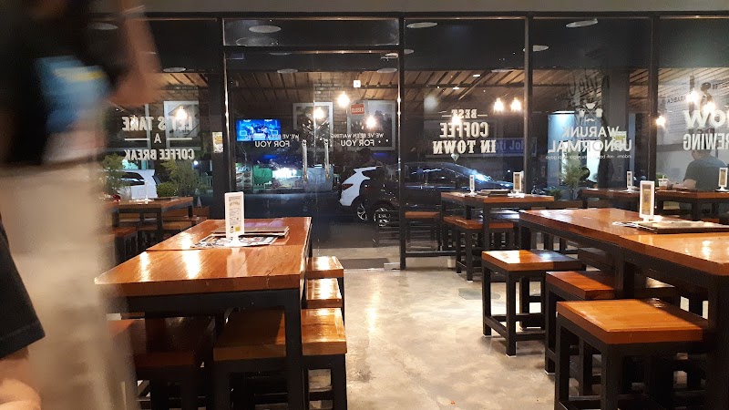 Pempek Cilacap yang Tersembunyi di Gang Sempit